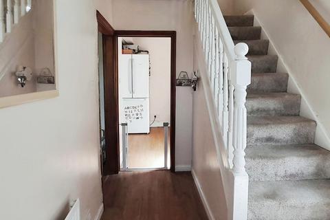 3 bedroom semi-detached house for sale, Cottagers Close, Leicester