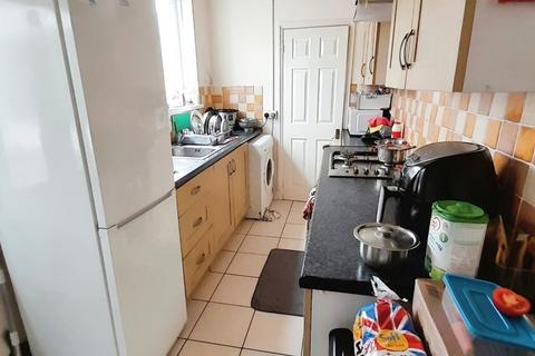 3 bedroom terraced house for sale, Barclay Street, Leicester