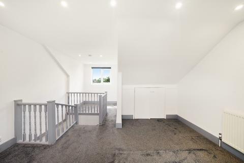 3 bedroom duplex to rent, Tylney Road, London, E7