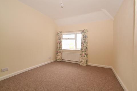 2 bedroom semi-detached house to rent, Turnor Crescent , Grantham