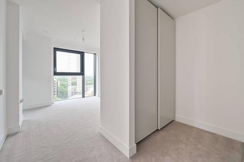 2 bedroom flat to rent, Hewson Way, Ealing, London, SE17