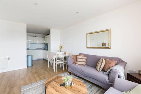 2 bedroom flat to rent, Lamington Heights,, Poplar, London, E14