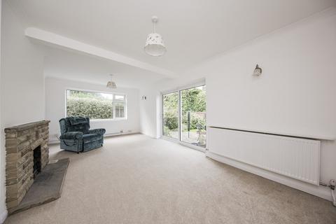 2 bedroom detached house for sale, London Road, Crowborough