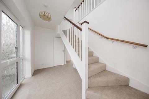 2 bedroom detached house for sale, London Road, Crowborough