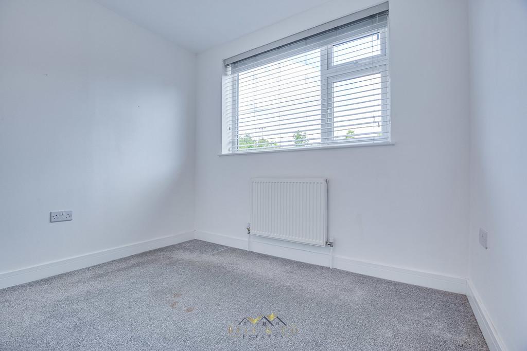 Bedroom 2.3