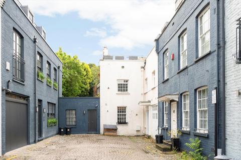 4 bedroom terraced house for sale, Princes Gate Mews, Knightsbridge, London, SW7