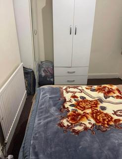 1 bedroom in a house share to rent, Benson Avenue, London E6