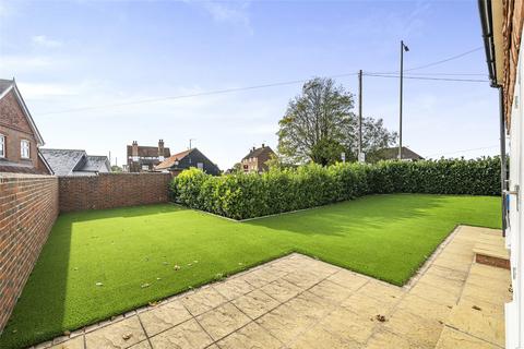 3 bedroom detached house for sale, Cockshot Hill, Surrey RH2