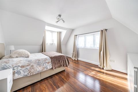 3 bedroom detached house for sale, Cockshot Hill, Surrey RH2