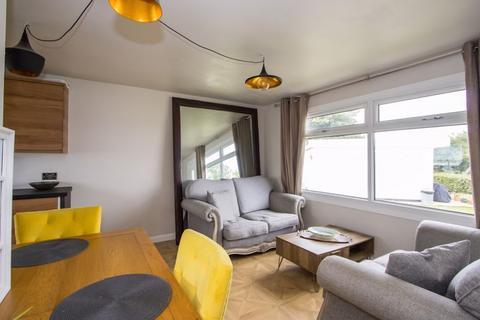 1 bedroom chalet for sale, Fort Road, Penarth