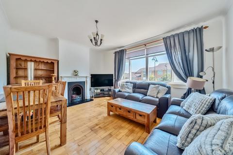 3 bedroom apartment for sale, Manford Way, Chigwell