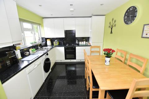 3 bedroom terraced house for sale, Biddenden Close, Margate