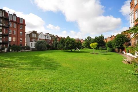 2 bedroom flat for sale, Fairhazel Gardens, South Hampstead, London