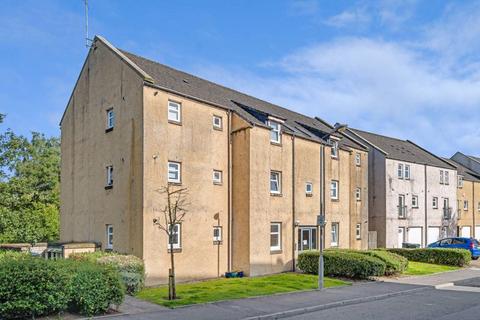 2 bedroom apartment to rent, 82 Bridgend, Stewarton, KA3 5BF