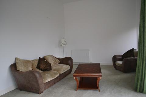 3 bedroom terraced house to rent, North Road, Dundee DD2