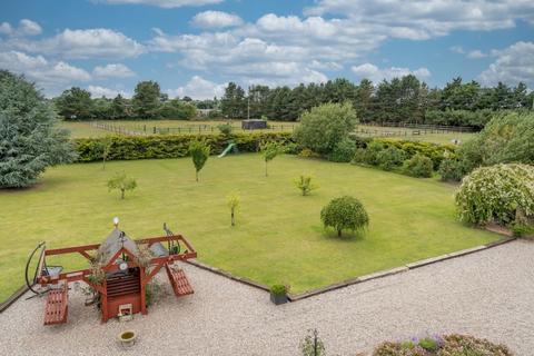 5 bedroom detached house for sale, Mill Road, Burgh Castle