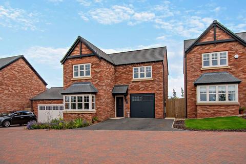 3 bedroom detached house for sale, Waterfield Road, Malpas