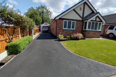 2 bedroom detached bungalow for sale, Hunters Way, Talke, Stoke-on-Trent