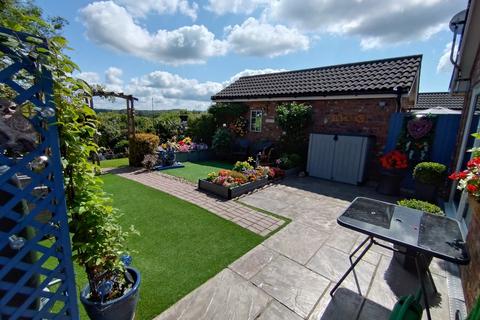 2 bedroom detached bungalow for sale, Hunters Way, Talke, Stoke-on-Trent