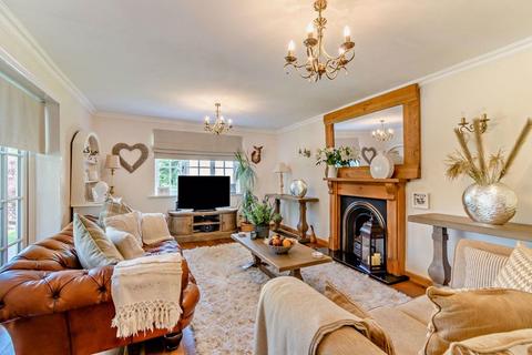 Myrtle Cottage Greaves Lane, Threapwood, Malpas, SY14 7AS