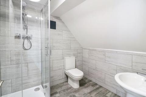 2 bedroom maisonette to rent, London Road, Langley - 2 bed - 2 bath