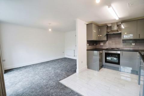 2 bedroom maisonette to rent, London Road, Langley - 2 bed - 2 bath