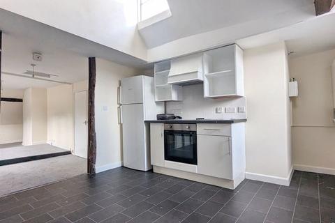 2 bedroom apartment for sale, 10 Petworth Road, Haslemere