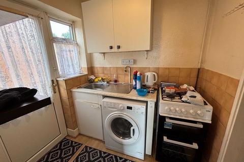 3 bedroom end of terrace house for sale, Chantrey Crescent, Great Barr, Birmingham B43 7PD