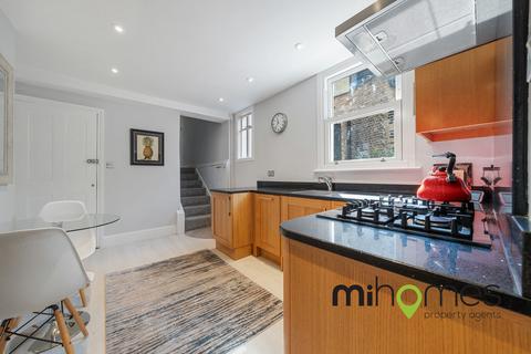 Flat B, 1 Foulden Road, London, N16 7UU
