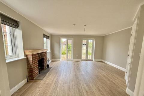 5 bedroom detached house for sale, Hale Street, East Peckham