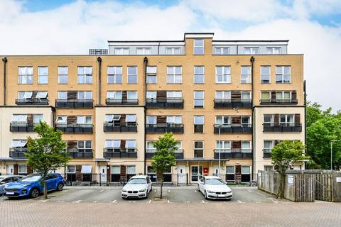 1 bedroom flat for sale, Greenbank Court, Hounslow, Isleworth, TW7