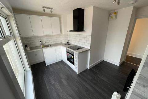 1 bedroom flat to rent, Wyndham House, Malling Road, Snodland, ME6 5DD