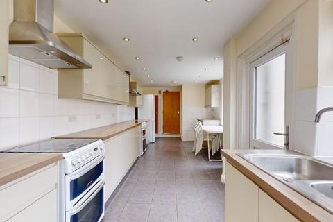 6 bedroom terraced house for sale, Heaton Hall Road, Newcastle Upon Tyne NE6