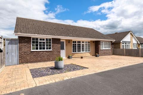 3 bedroom bungalow for sale, 6 Sargent Close, Metheringham