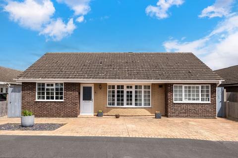 3 bedroom bungalow for sale, 6 Sargent Close, Metheringham