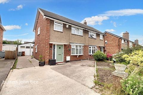 3 bedroom semi-detached house for sale, Queens Drive, Sandbach