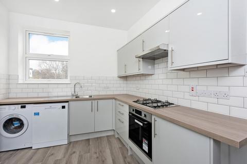 2 bedroom apartment to rent, Weston Park, Crouch End, London