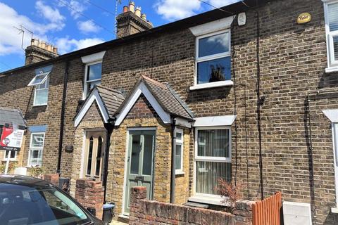 2 bedroom house to rent, Alfred Road, Brentwood CM14