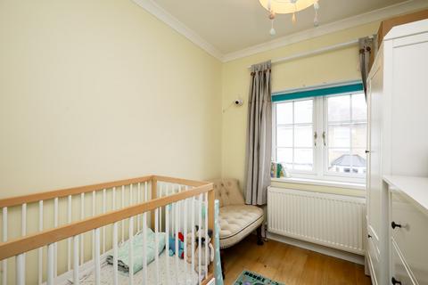 9 Knowle Road, Twickenham, TW2 6QH