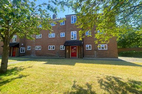 1 bedroom flat for sale, Galey Green, South Ockendon