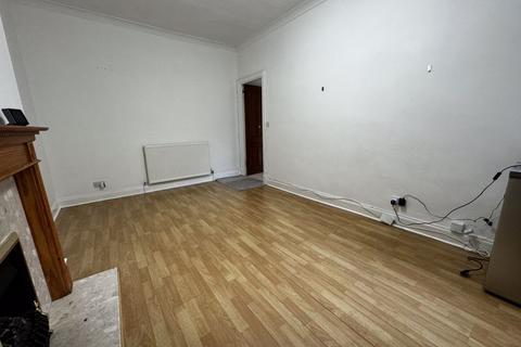 2 bedroom apartment to rent, Crow Road, Broomhill