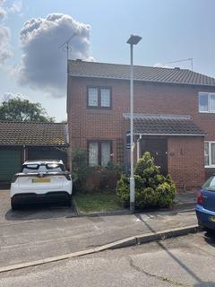 2 bedroom semi-detached house to rent, Chilcombe Way, Lower Earley