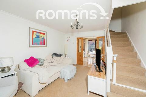 2 bedroom semi-detached house to rent, Chilcombe Way, Lower Earley