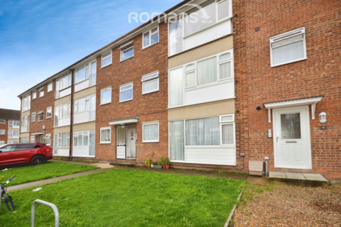 2 bedroom flat to rent, Thirkleby Close, Slough, SL1