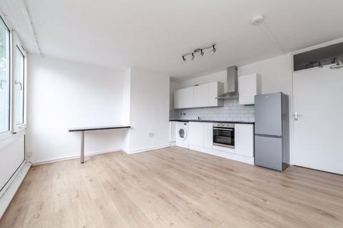 4 bedroom apartment to rent, Sherfield Gardens, SW15 4PB