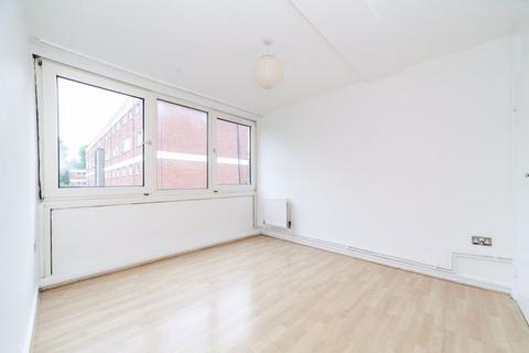 4 bedroom apartment to rent, Sherfield Gardens, SW15 4PB