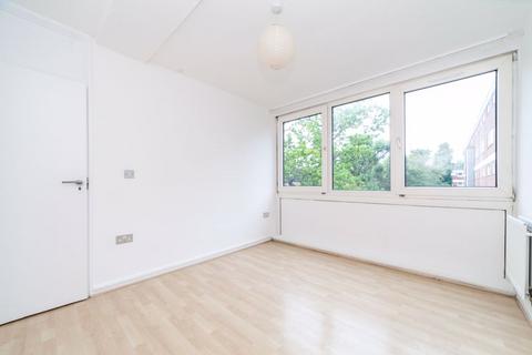 4 bedroom apartment to rent, Sherfield Gardens, SW15 4PB