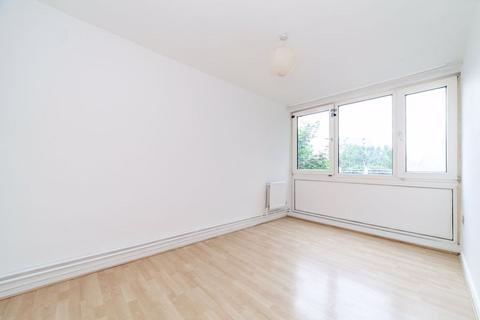 4 bedroom apartment to rent, Sherfield Gardens, SW15 4PB