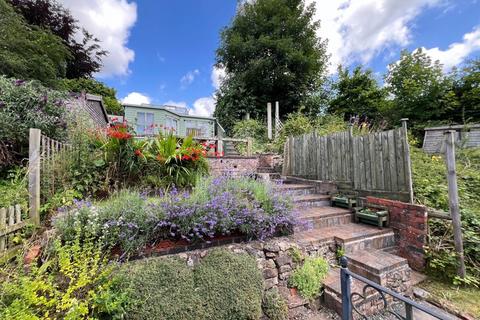 2 bedroom terraced house for sale, Station Road, Leek