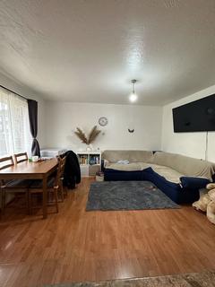 1 bedroom end of terrace house to rent, Waller Drive, Northwood